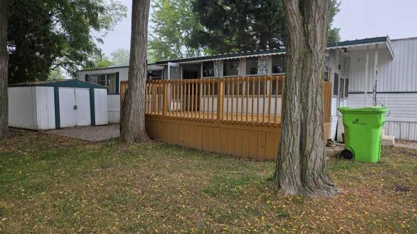 1973 Park Estate Manufactured Home