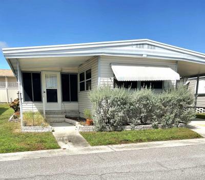 Photo 2 of 14 of home located at 7349 Ulmerton Rd. Largo, FL 33771