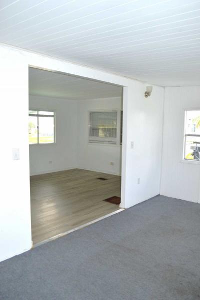 Photo 5 of 8 of home located at 773 Allamanda Circle Venice, FL 34285