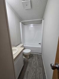 1990 Skyline Manufactured Home