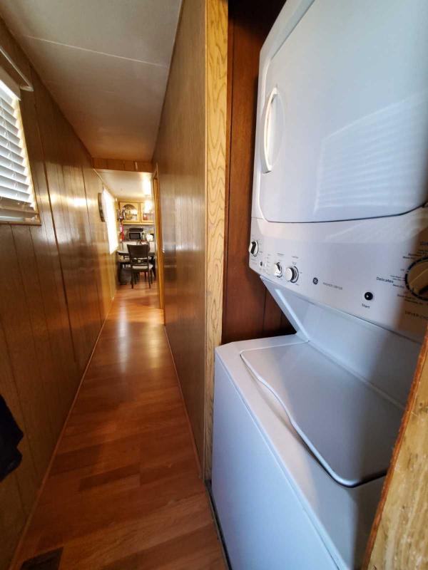1971 Kingston Mobile Home