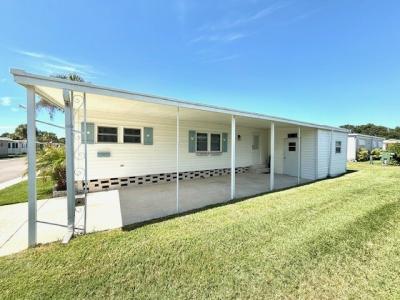 Photo 2 of 35 of home located at 1071 Donegan Rd Lot 832 Largo, FL 33771