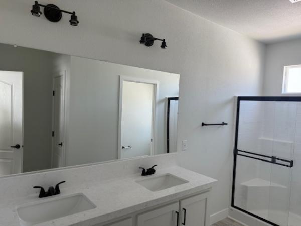 2025 Fleetwood 220CO28603F Mobile Home