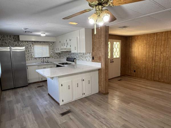 1980 FUQ Manufactured Home
