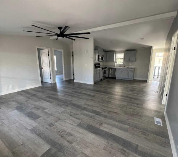 1998 Cavco Manufactured Home