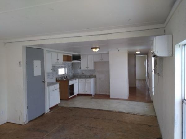1980 TRIP Manufactured Home
