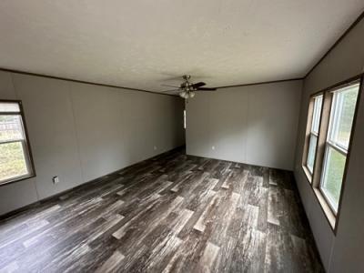 Photo 2 of 8 of home located at 1418 Slaughter Rd Benton, KY 42025