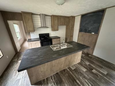 Photo 3 of 8 of home located at 1418 Slaughter Rd Benton, KY 42025