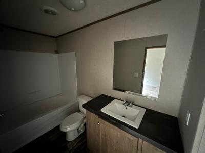 Photo 5 of 8 of home located at 1418 Slaughter Rd Benton, KY 42025