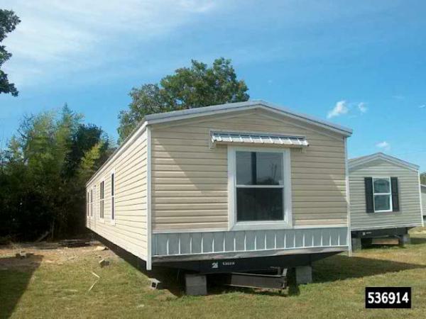 Photo 1 of 2 of home located at Heritage Homes Usa Inc. 918 Southeast Blvd Clinton, NC 28328
