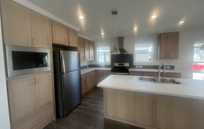 Photo 3 of 13 of home located at 24249 Redwood Dr Chelsea, MI 48118