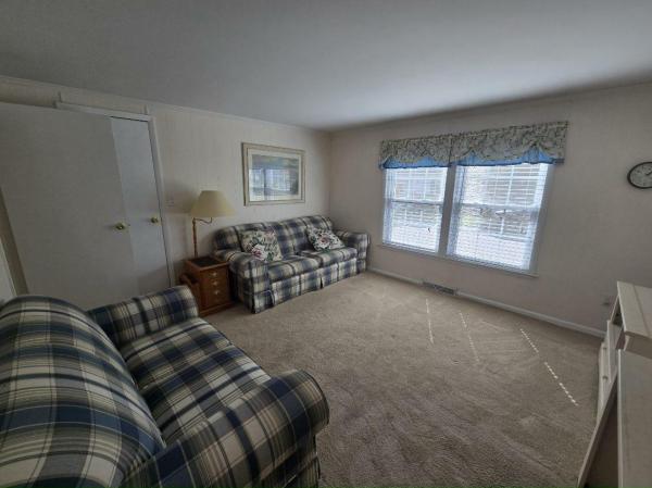 1988 Virginia Home Park Ave. Manufactured Home