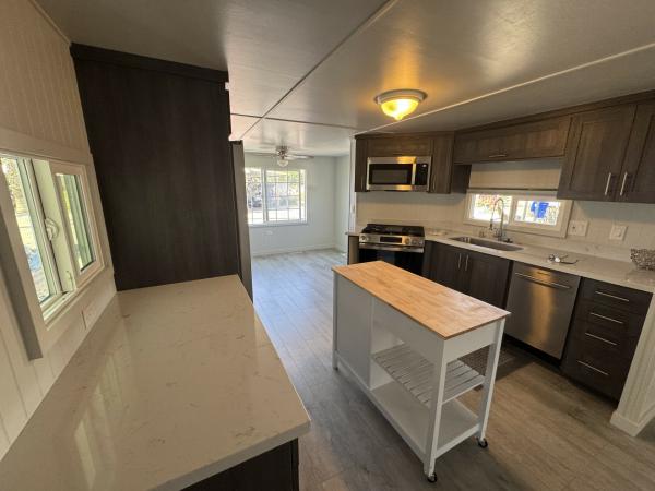 1965 Mayflower N/A Mobile Home