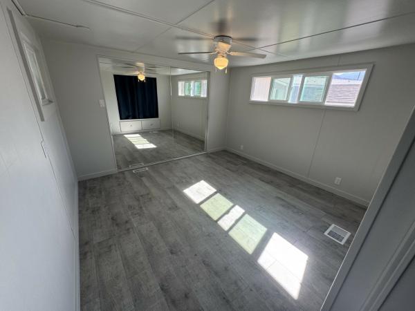 1965 Mayflower N/A Mobile Home