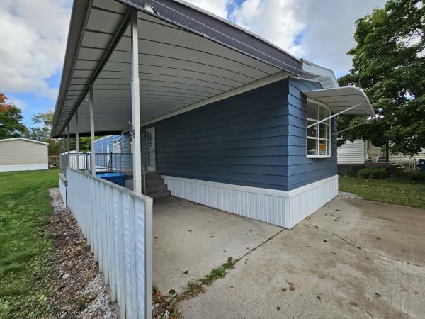 1978 Holly Park RES25940 Mobile Home