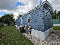 1978 Holly Park RES25940 Mobile Home