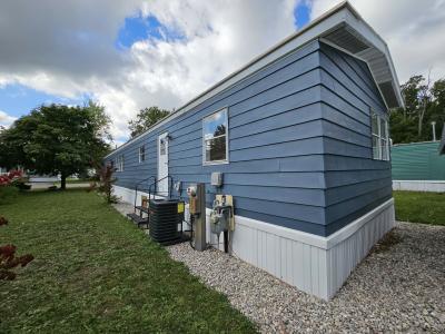 Photo 3 of 21 of home located at 2848 N. Thomas Traverse City, MI 49686