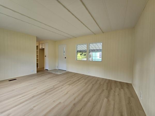 1978 Holly Park RES25940 Mobile Home