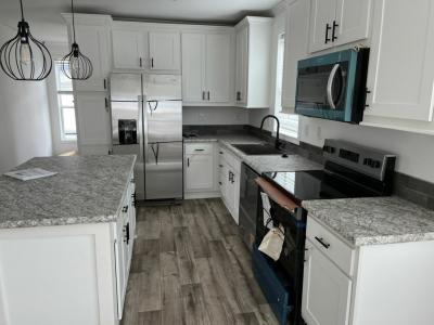 Photo 2 of 20 of home located at 486 Driftwood Drive Ellenton, FL 34222