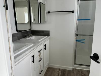 Photo 3 of 20 of home located at 486 Driftwood Drive Ellenton, FL 34222