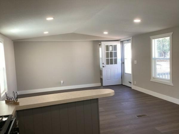 2001 Oakwood Mobile Home For Sale