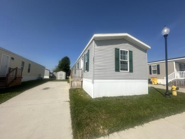 2021 Champion - Topeka Mobile Home