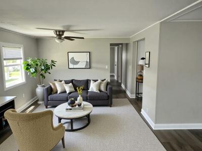 Photo 3 of 14 of home located at 64Tower Manor Cir E Auburndale, FL 33823