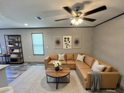 Photo 2 of 19 of home located at 49 Tower Manor Dr Auburndale, FL 33823