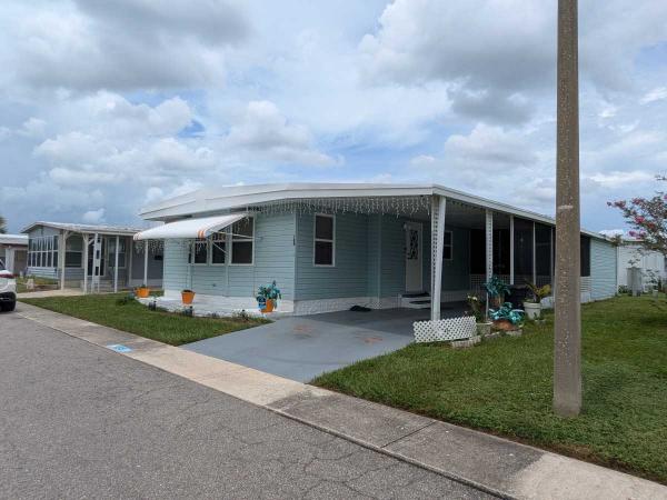 Photo 1 of 2 of home located at 601 Starkey Rd., Lot 188 Largo, FL 33771