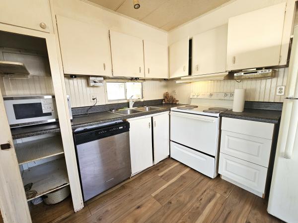 1971 ELDO Mobile Home For Sale