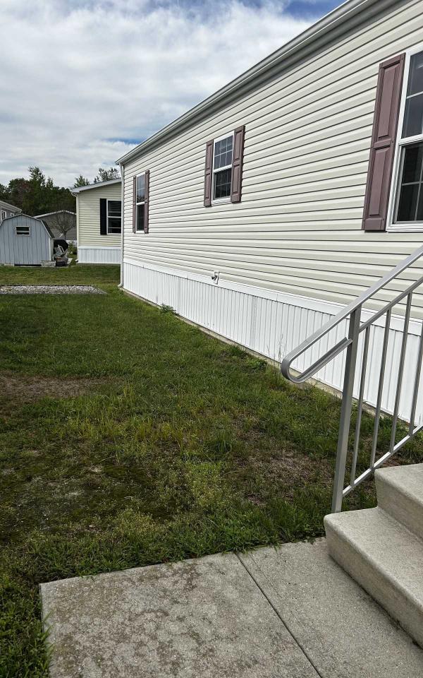 2012 Commodore Manufactured Home