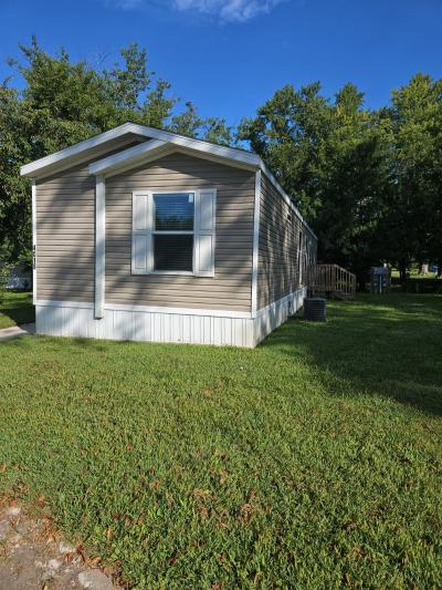 Mobile Home at 4018 Yellowbird Lane Hiawatha, IA 52233