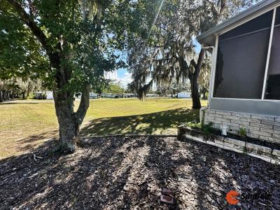 Photo 3 of 25 of home located at 425 Tulip Drive Fruitland Park, FL 34731