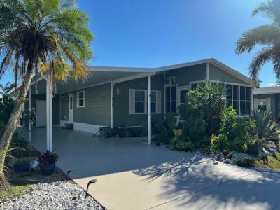 Photo 2 of 35 of home located at 510 Nettlewood Lane Naples, FL 34112