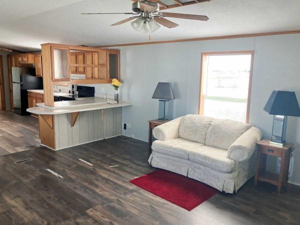 Photo 1 of 2 of home located at 28 Village Ct Mediapolis, IA 52637