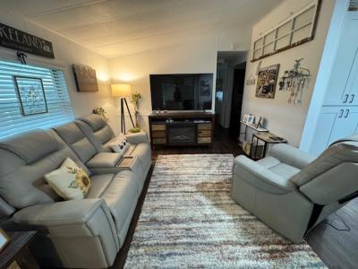 Photo 4 of 8 of home located at 2425 Harden Blvd Lakeland, FL 33803