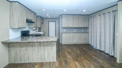 Photo 5 of 27 of home located at 292 Oak Pond Dr. Manvel, TX 77578