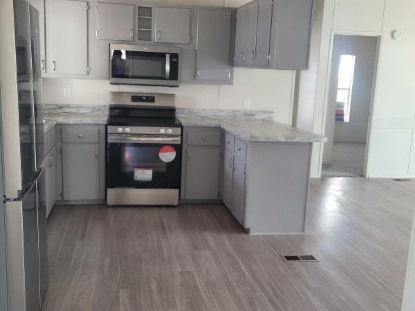 2000 Redman Manufactured Home