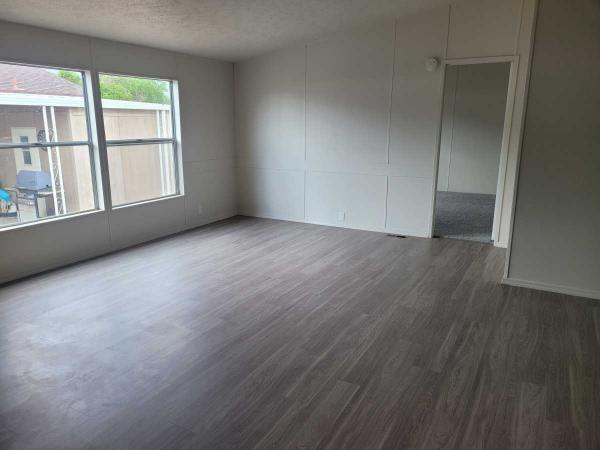 2000 Redman Manufactured Home