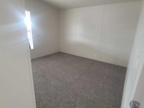 2000 Redman Manufactured Home