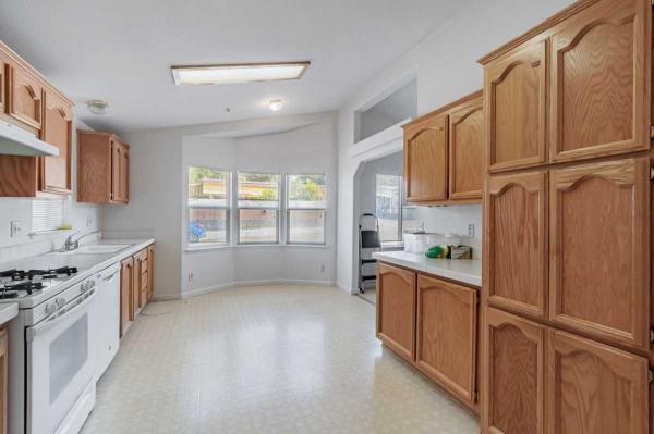 2002 Silvercrest Manufactured Home