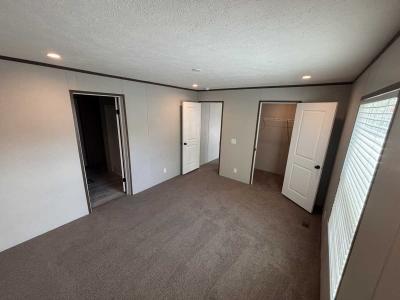 Photo 4 of 7 of home located at 21549 Lakeview Dr., #333 Warrenton, MO 63383