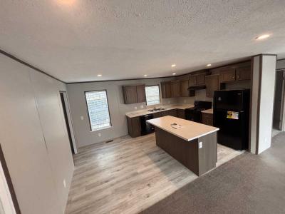 Photo 3 of 8 of home located at 21458 Lakeview Dr., #141 Warrenton, MO 63383
