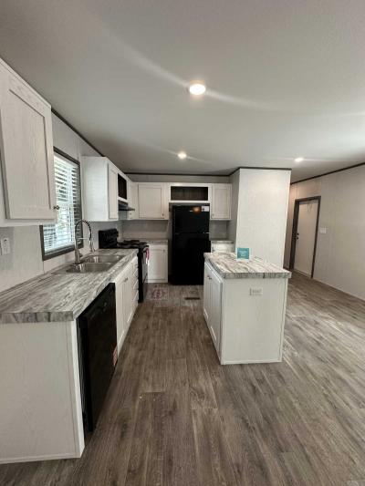 Photo 4 of 5 of home located at 7 Yucca Dr. Austin, TX 78744