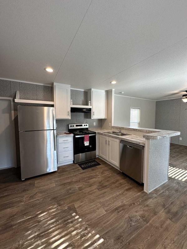 2025 Fleetwood ValuHome Limited Mobile Home