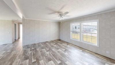 Photo 2 of 7 of home located at 1 Thorn Locust Lane, #269 London, OH 43140