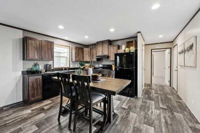 Photo 3 of 7 of home located at 1 Thorn Locust Lane, #23 London, OH 43140