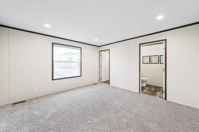 Photo 4 of 7 of home located at 1 Thorn Locust Lane, #23 London, OH 43140