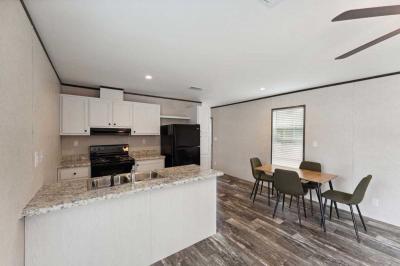 Photo 3 of 7 of home located at 6121 Collins Rd, #97 Jacksonville, FL 32244