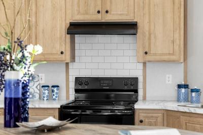 Photo 3 of 6 of home located at 6121 Collins Rd., #144 Jacksonville, FL 32244